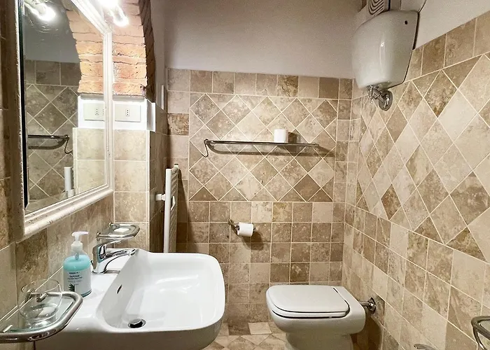 Fonte 6: Centro Vicino Piazza Del Campo Σιένα