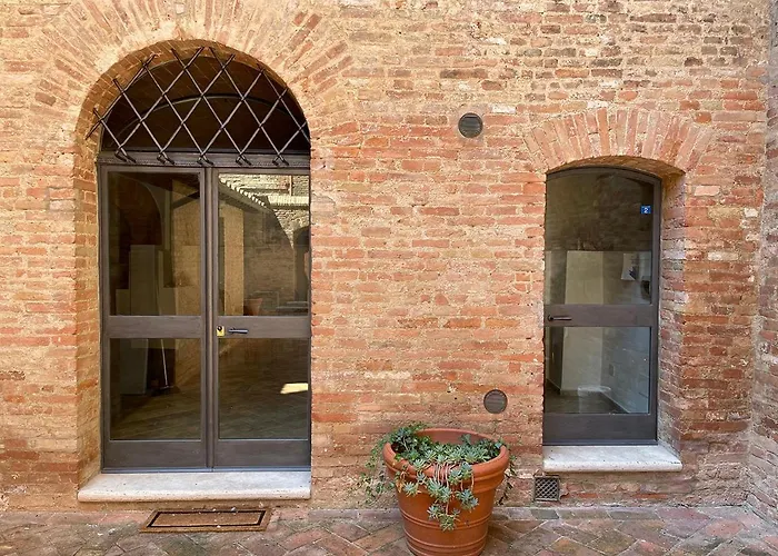 Fonte 6: Centro Vicino Piazza Del Campo