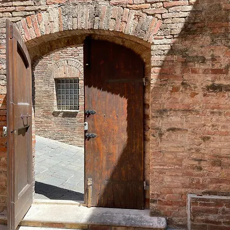 Fonte 6: Centro Vicino Piazza Del Campo Apartmán